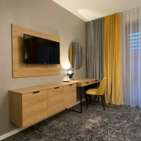 Friends - Free Pool *