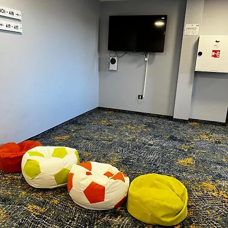 Lägenhet Friends - Free Pool Bešeňová