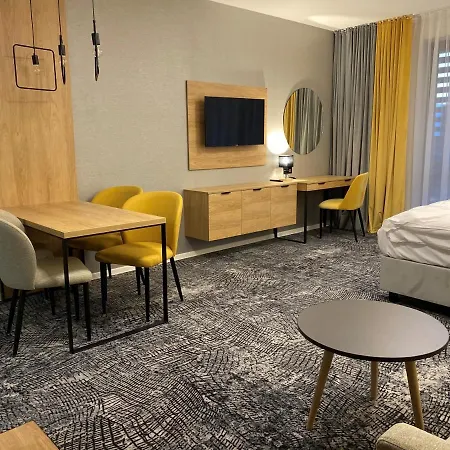 Friends - Free Pool *